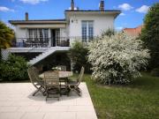 Grande maison familiale en plein centre de Bordeaux Cauderan