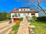 Grande maison familiale et Lumineuse 200 m² Jardin, insert