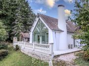 Grande maison familliale avec gite independant et étang...