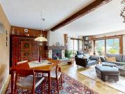 Grande maison mitoyenne sur 3 étages avec terrasse et...