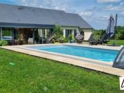 Grande maison moderne et récente