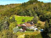 Grande propriété isolée avec gîte sur 6.5 ha Vallée du...