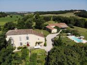 Grande Propriété sur 26 ha avec Piscine et Dépendances...