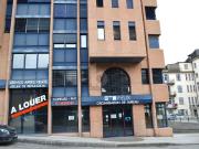 GRANDE SURFACE AU CENTRE DÉJÀ LOUÉE!