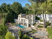 Grande villa avec vue mer panoramique dans un domaine...