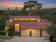 Grandeur in design with scenic Wollongong views