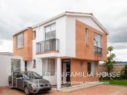 Grandiosa casa en venta con zona verde en Cajicá...