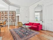 Grands volumes, calme et verdureà la Madeleine