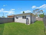 Granny Flat with a fully fenced yard!