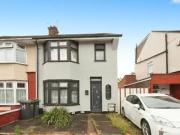 Grantham Road, Luton, 4 Bedroom Semi detached