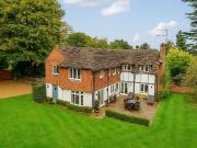 Gravelpits Lane, Gomshall, Guildford GU5, 5 bed barn...