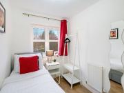 Graylands Close, Cippenham, Slough SL1, 3 bed semi...