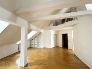 Graz Geidorf: Schöne Dachgeschosswohnung mit Terrasse in...