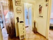 GRAZIOSO E SPAZIOSO OPEN SPACE CON BALCONE E CANTINA...