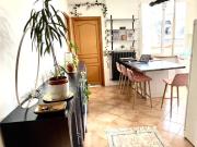 Grde Chbre meublée plein centre COLOC 3 FILLES