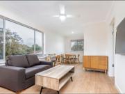 GREAT 1x1 IN PRIME LOCATION!