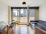 Great 2 bedroom duplex apartment with modern bathroom &...