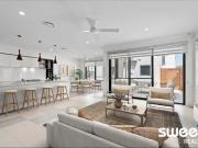 Great Beautiful 4Bedroom Residence at Blacktwon...