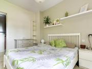 Great double bedroom in 4 bedroom apartment in the Poble...