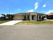 GREAT FAMILY HOME CLOSE TO GOLF COURSE AND BEACH