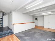 Great home, Great location!