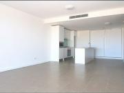 Great location!Approx. minutes to train stations and...