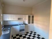 Great Location – Close to Jetty Road