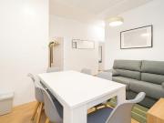 Great looking single bedroom with balcony