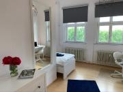 Great & neat apartment furnished, close to metro U5,...