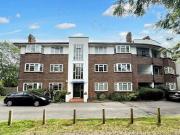 Great North Road, Barnet, 2 Bedroom Apartment