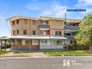 Great property in the heart of the Jetty Collingwood...