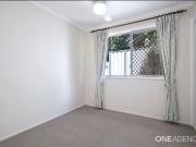 GREAT VILLA STYLE UNIT WITH PRIVATE COURTYARD & SOLAR