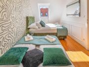 Green Dream Loft / 3BR / Full Serviced / Rooftop /...