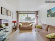 Green, grand studio à louer meublé