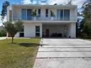 GREENVILLE Casa de 3 dormitorios, escritorio, 3 baños y...