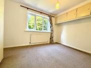 Greenway Close, N11