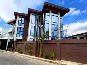 GREENWOODS Village Pasig Modern House w pool near...
