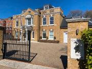Gregories Road, Beaconsfield HP9, 6 bed detached house...