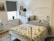 Greyhound Hill, London, 1 Bedroom House