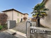 GREZIEU LA VARENNE maison T6 en duplex 140 m2 +jardin,cour e