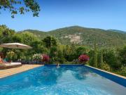 Grimaud, dernier étage 2 pièces terrasse et parking 43m²...