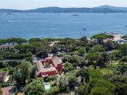 Grimaud Maison d'exception entre plage et golf 180m²...