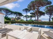 Grimaud Villa De Plain Pied Vue Mer 5 Chambres 230m² Grimaud