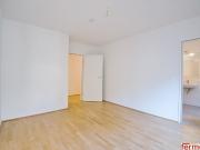 großartige 2 Zimmer Wohnung mit Tageslichtbad