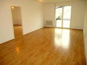 Große 2,5 Zimmer Wohnung mit extra Küche und Badewannenbad