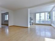 Grosse 4.5 Zimmer Wohnung mit Aussicht direkt über der...