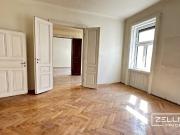 Große Altbauwohnung mit Fischgrätparkett, Flügeltüren,...