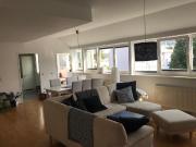 Große helle Wohnung in guter Lage als WG super geeignet!