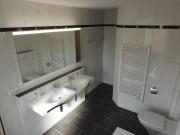 grosse, moderne 3.5 Zimmer Wohnung mit Sitzplatz, Lift...