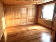 Grosse und familienfreundliche Wohnung mit Balkon und...